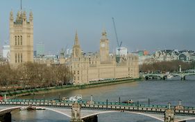 Hotel Crowne Plaza - - Albert Embankment